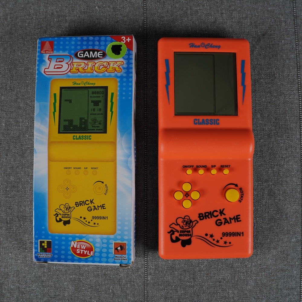 Retro Brick Video Game 9999 in 1 Handheld Tetris Style Orange Toy‎ With Box